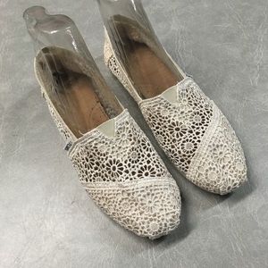 Toms Natural/Ecru Crochet Flats 8.5